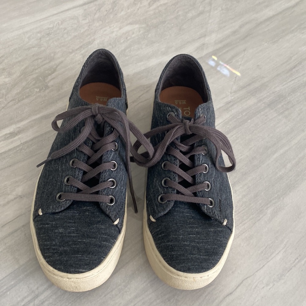 Toms Sneakers View 3